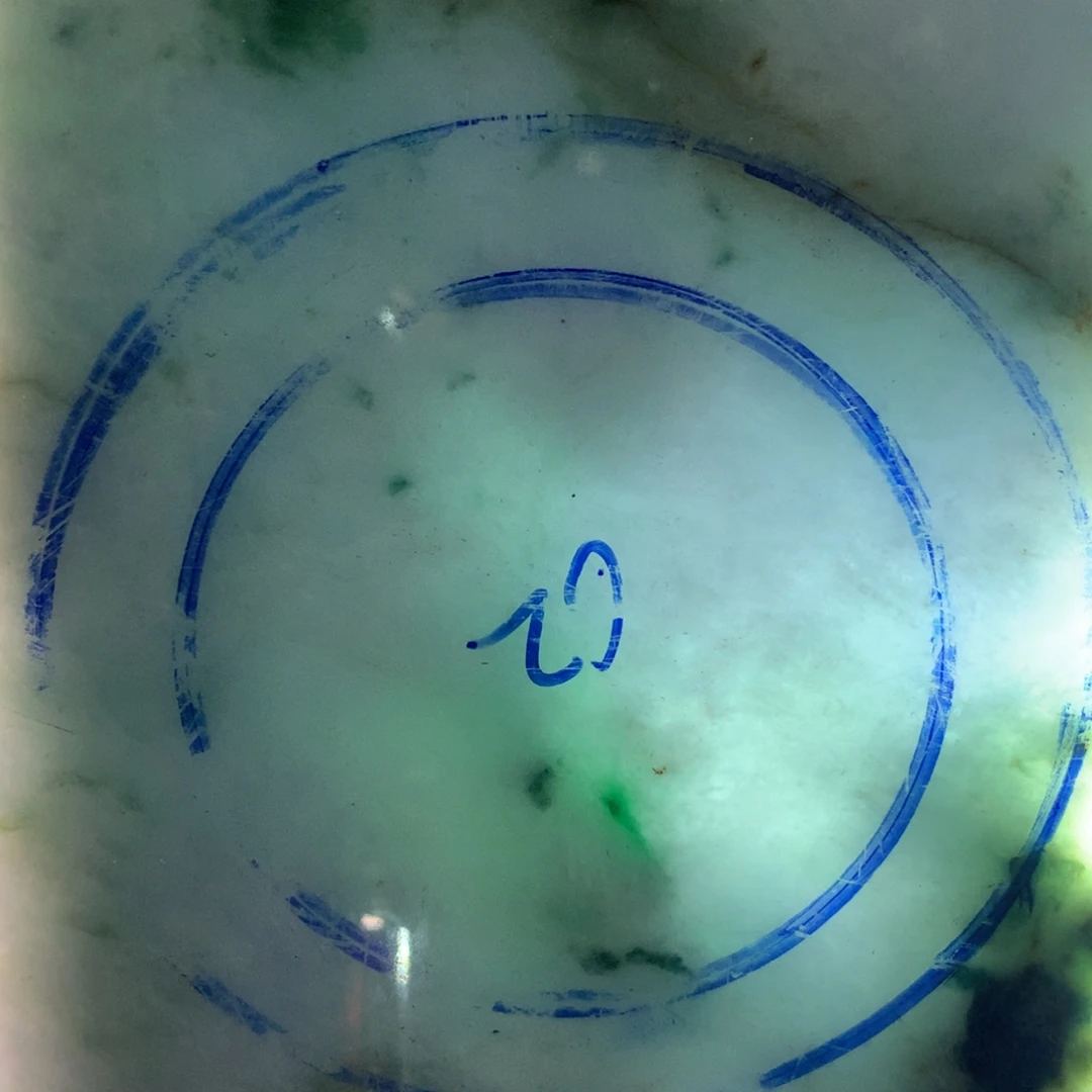 定制翡翠未镶嵌翡翠手镯