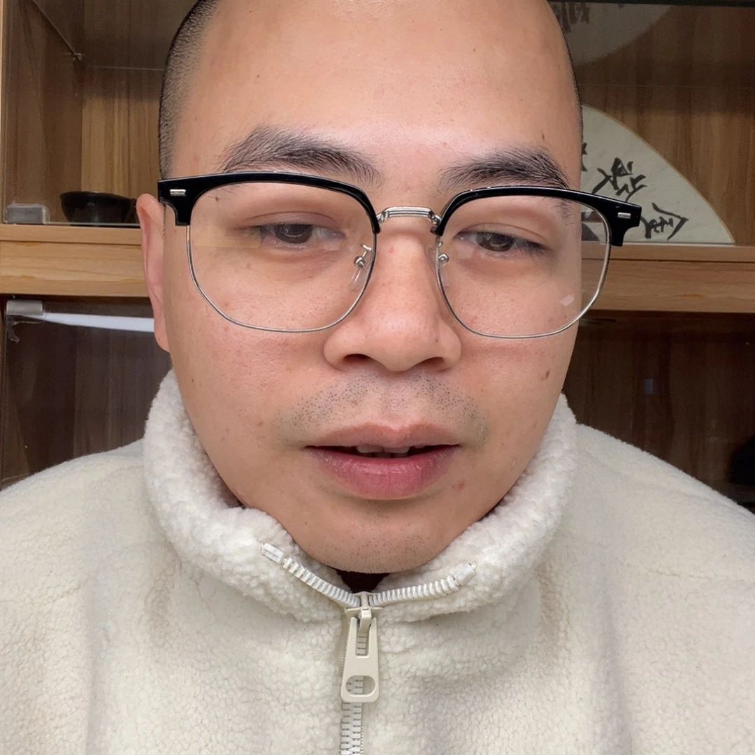 茶盏新年快乐哦我爱的