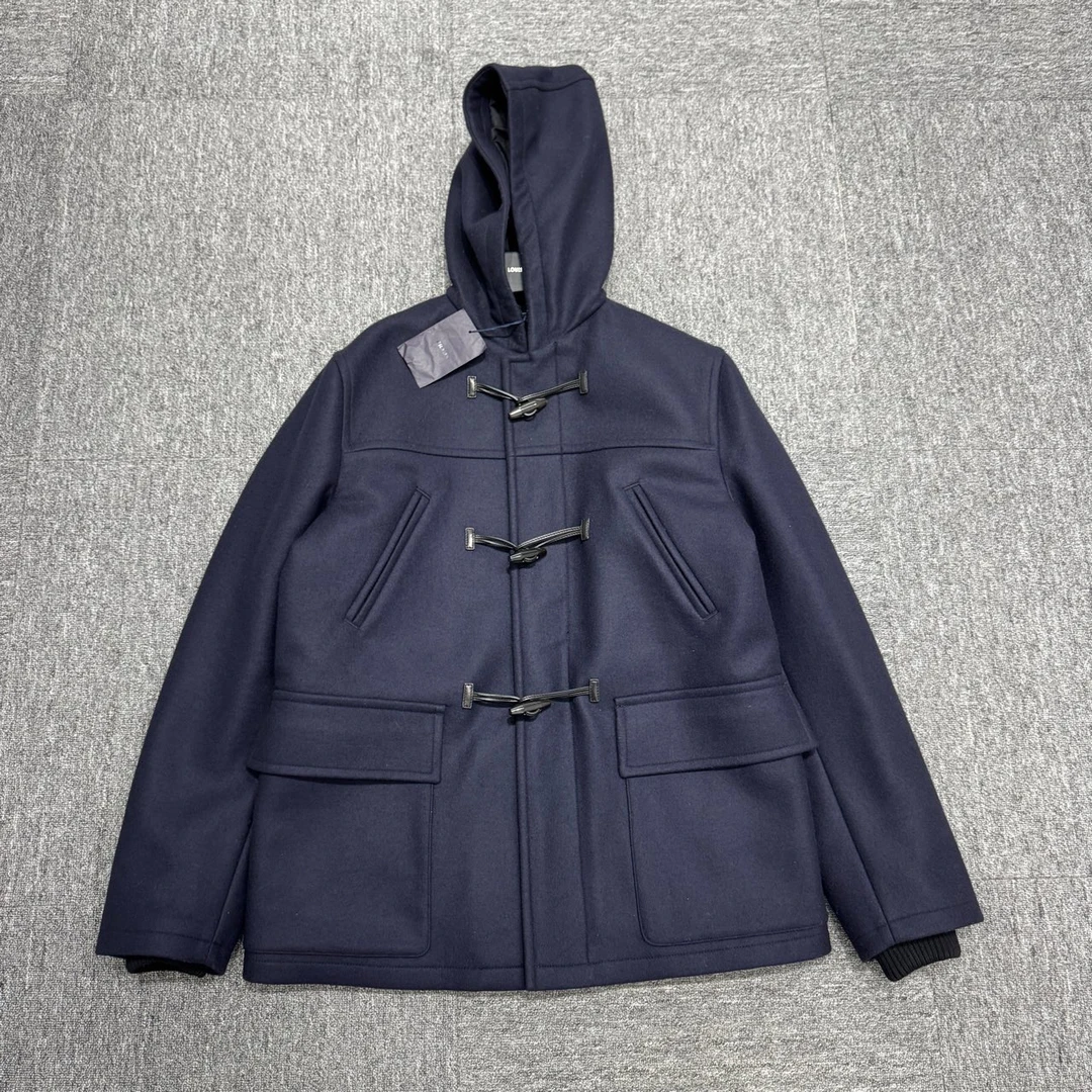 Prada 纯色羊绒牛角扣外套/54码/全新带吊/12314