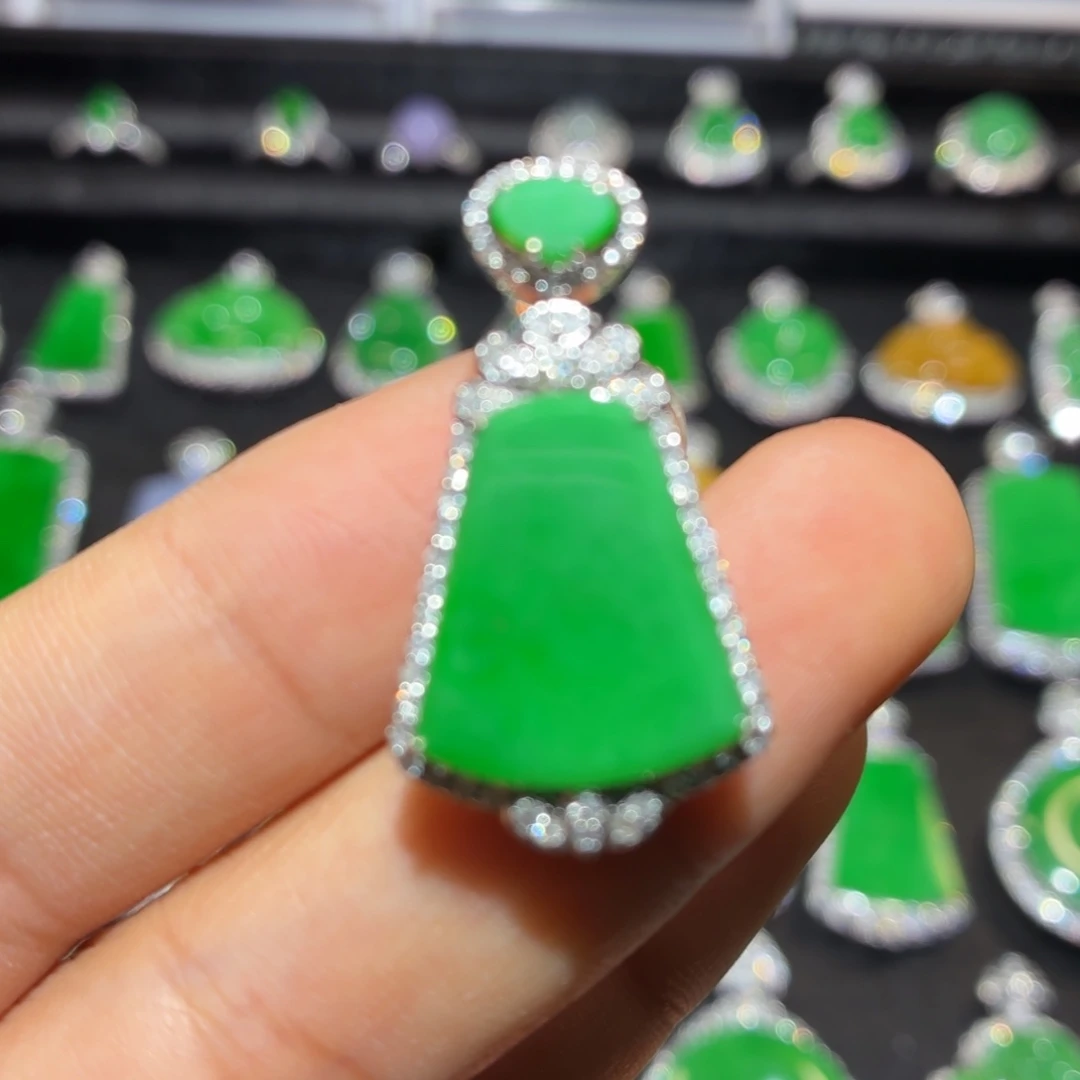 翡翠18K金镶嵌吊坠(不含链)翡翠