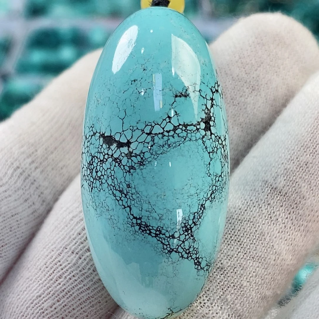 绿松石配饰未镶嵌