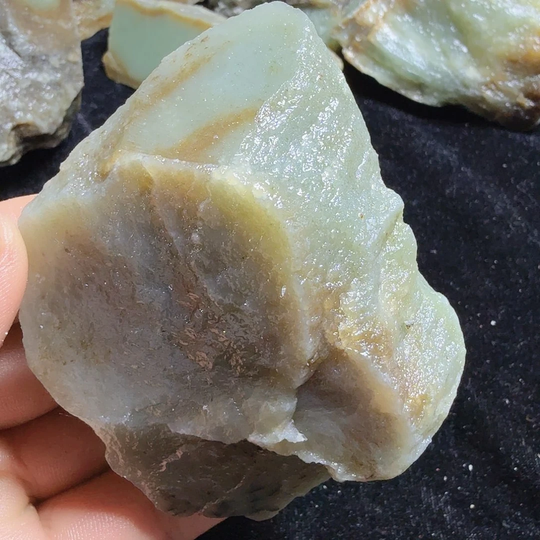 和田玉（糖玉）未镶嵌珠宝半成品