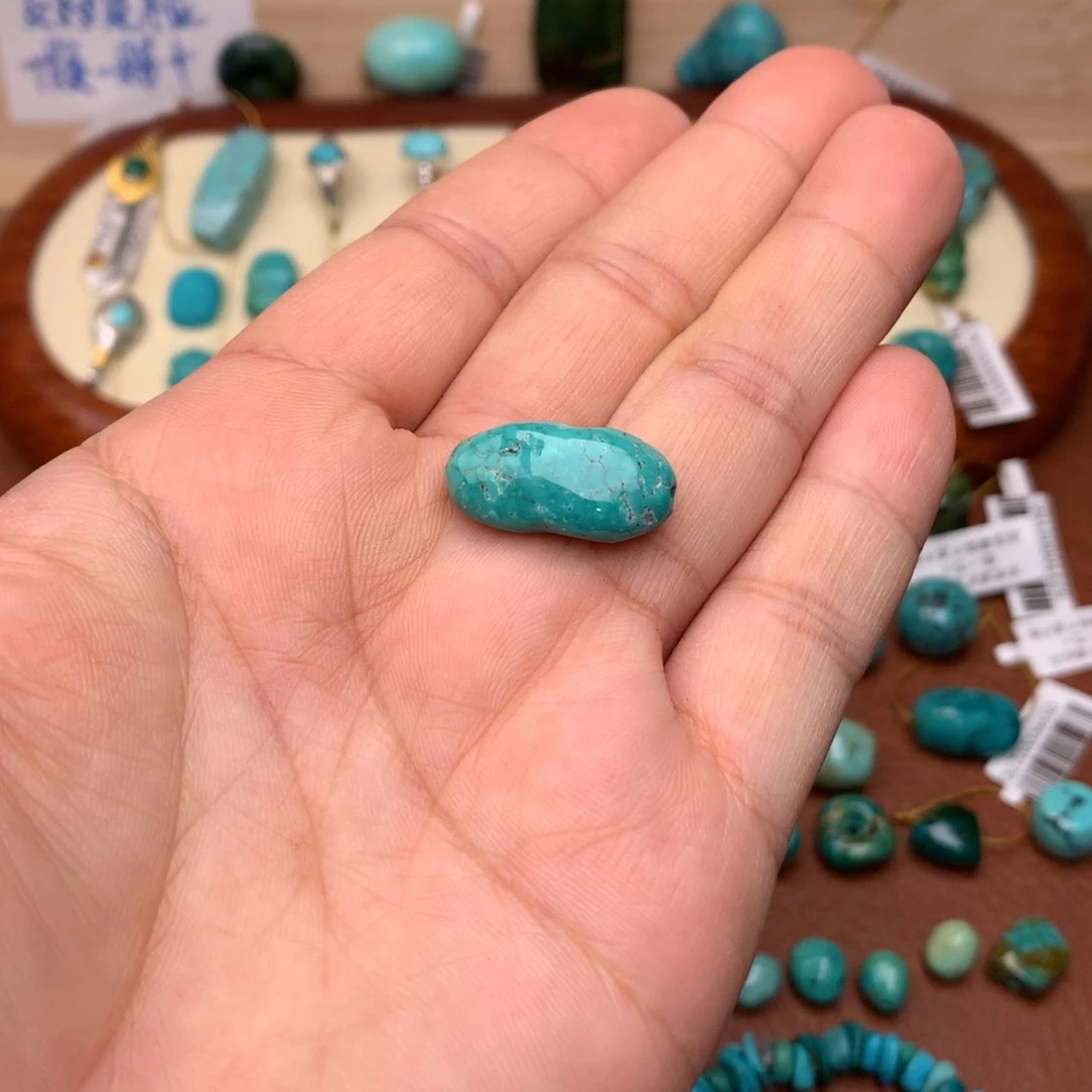 未镶嵌绿松石珠宝奇石