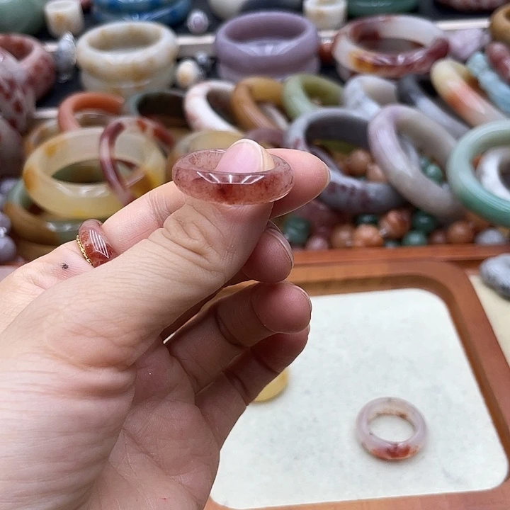 石英质玉圈口60未镶嵌改**字