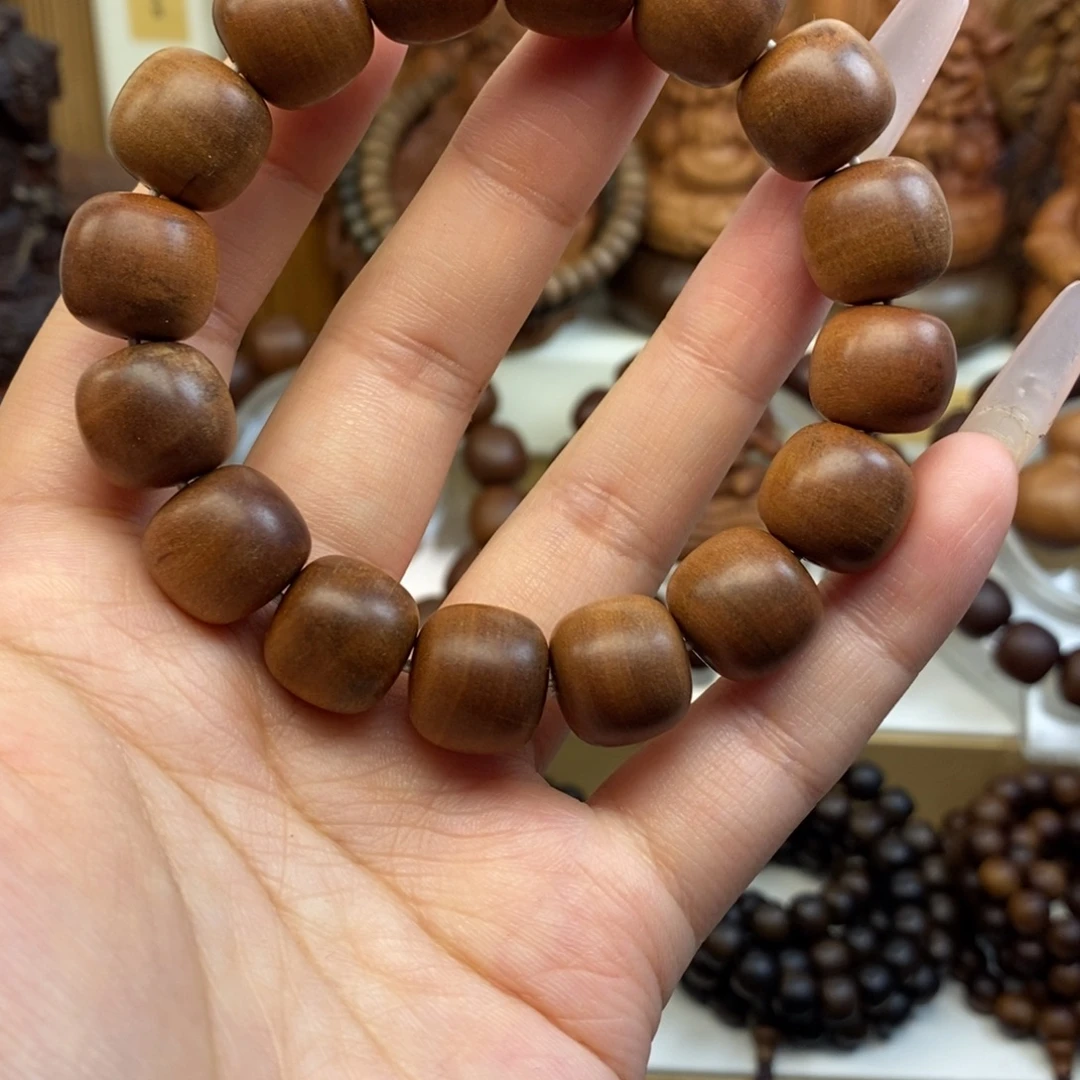 手串/手链檀香木迈索尔老山檀香1314奶香，黑斑瑕疵