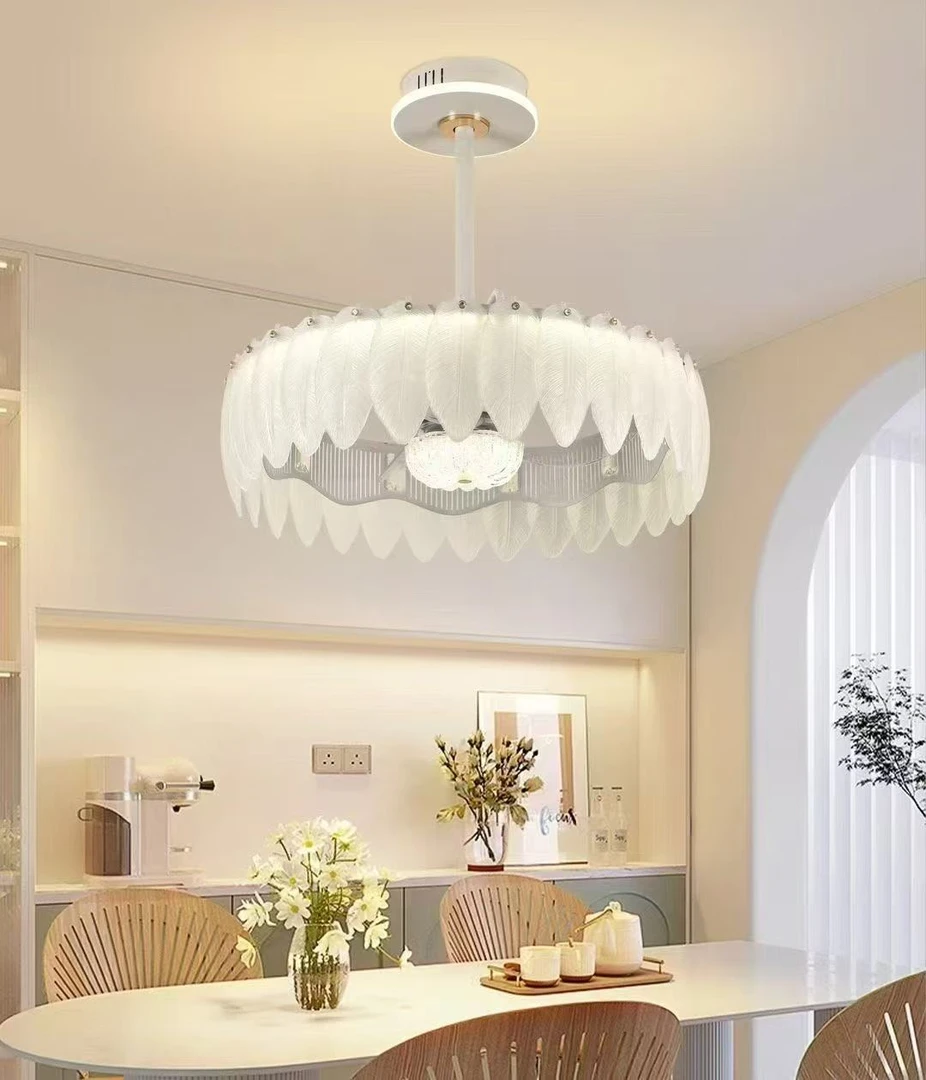 法式奶油风吊灯现代客厅餐厅吊扇灯轻奢羽毛隐形智能变频吸顶灯