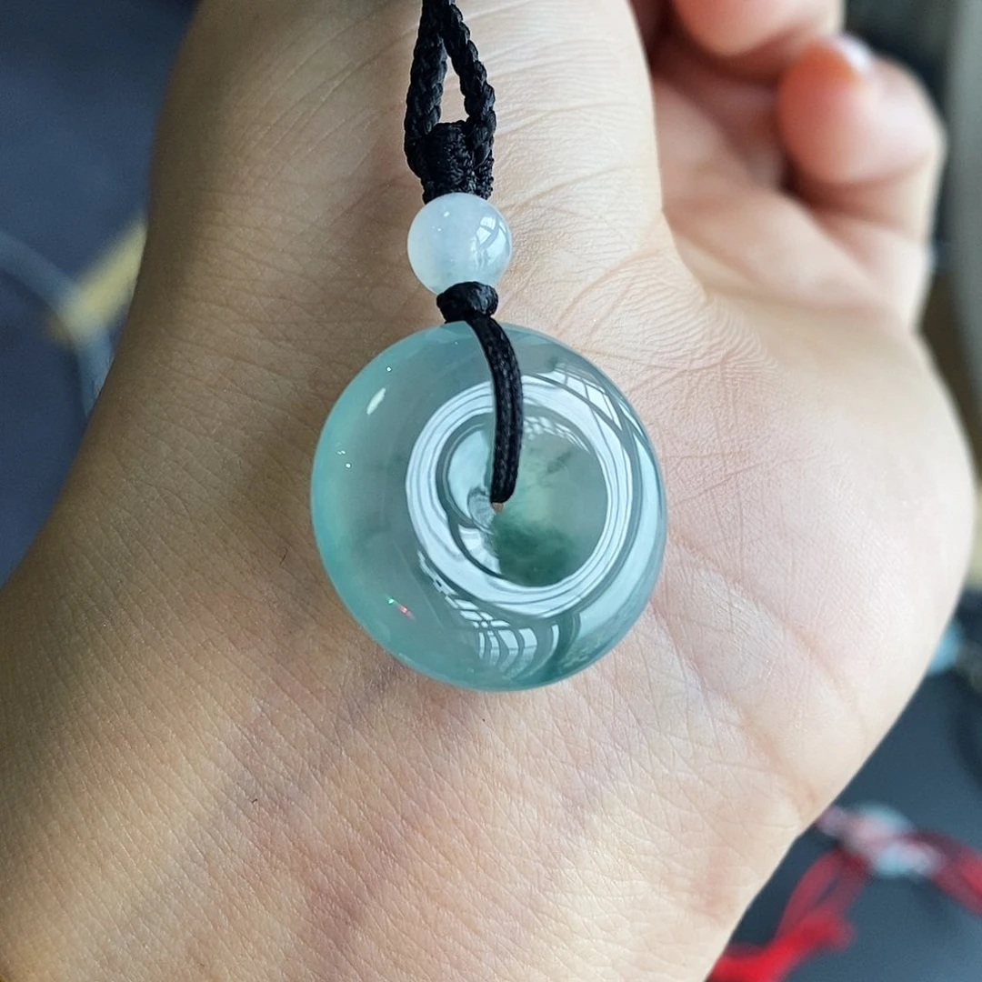 许***开翡翠未镶嵌颈饰翡翠首饰