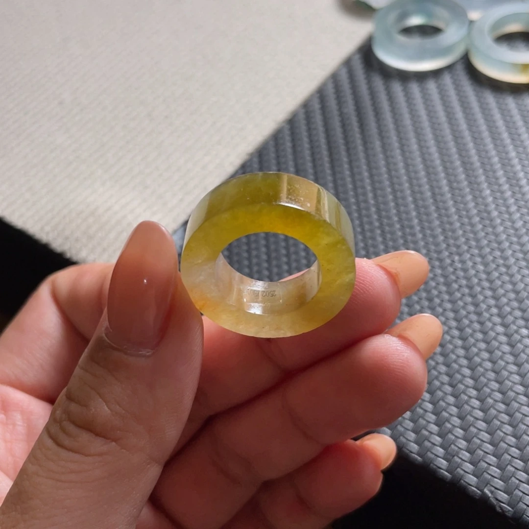 定制翡翠未镶嵌宽版秋香
