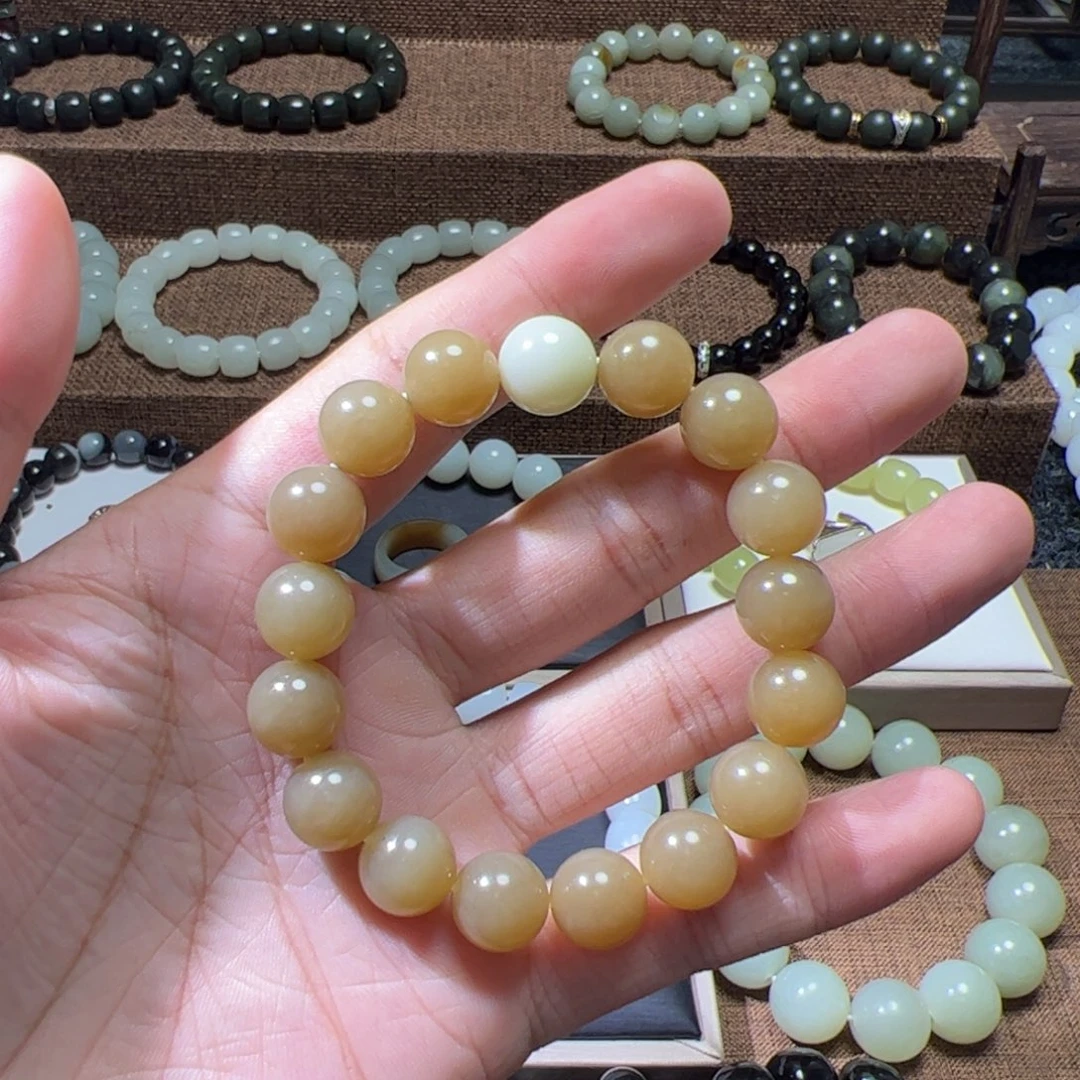 和田玉（糖玉）未镶嵌手链