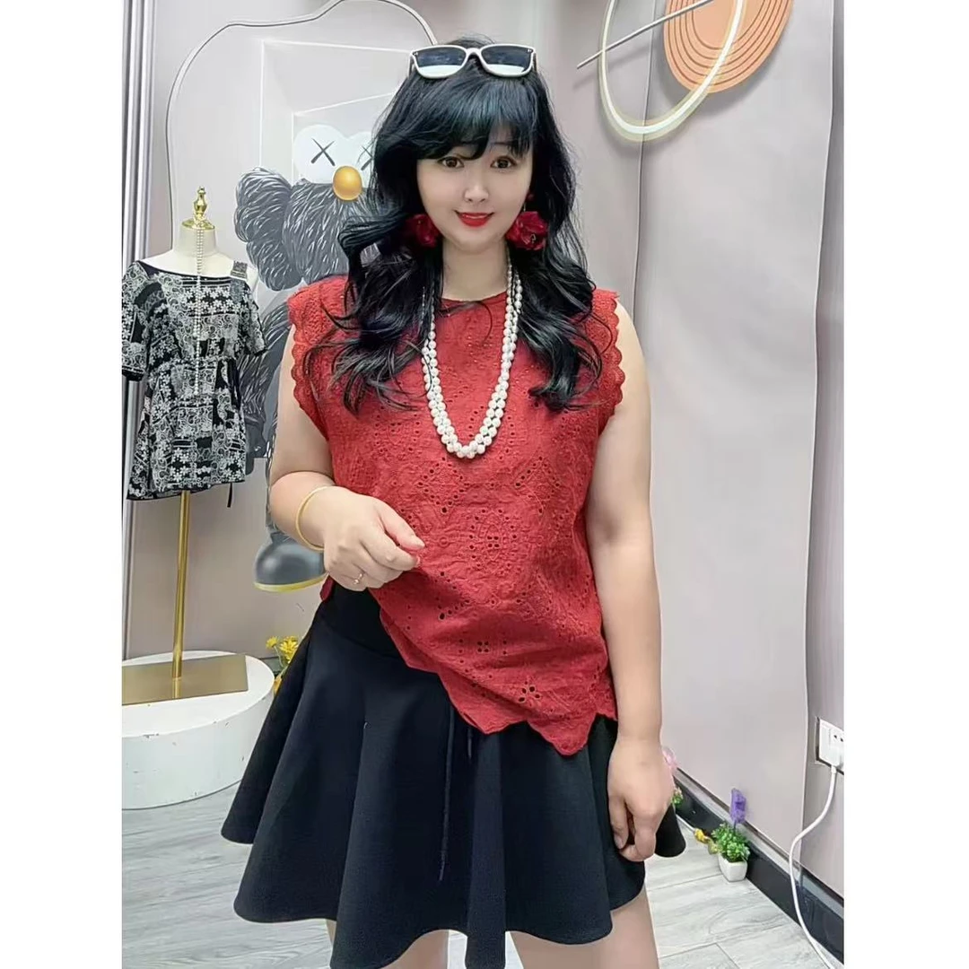 岚岚大码复古红色钩花短款无袖衬衫夏季冷淡系新款独特上衣5511