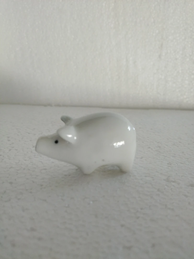 瓷片陶瓷描金小猪（默认有脱金）