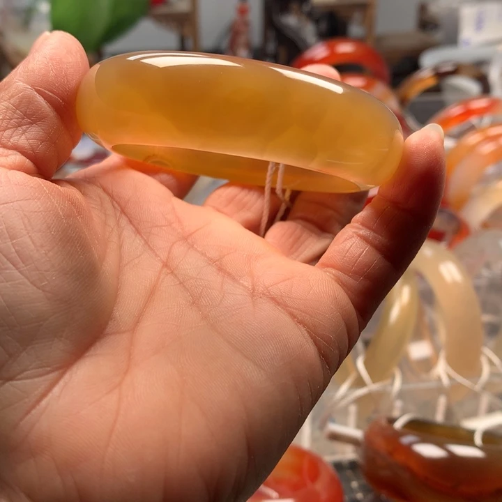 玛瑙/玉髓未镶嵌手镯