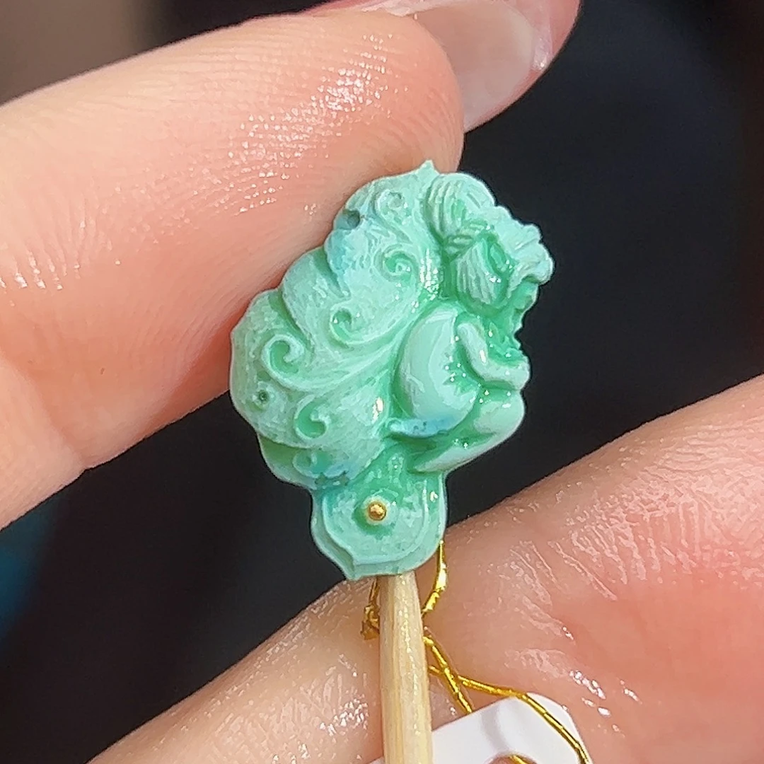 绿松石未镶嵌珠宝奇石