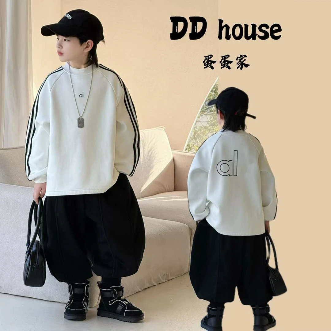 蛋蛋家【大olo】25380冬季新款时尚白色/藏青色背面大字母加绒T恤