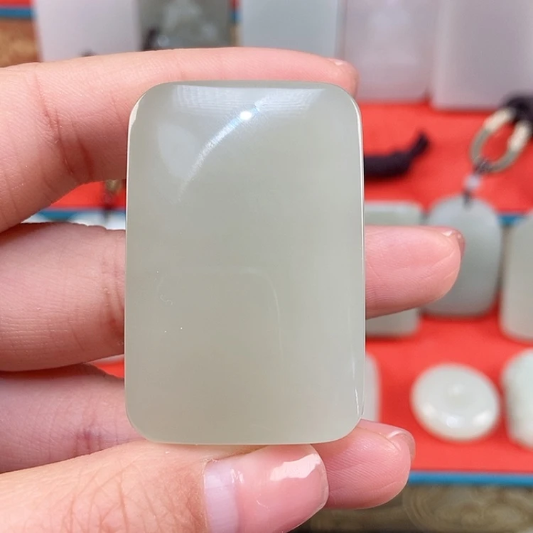 【闪购商品】颈饰未镶嵌和田玉