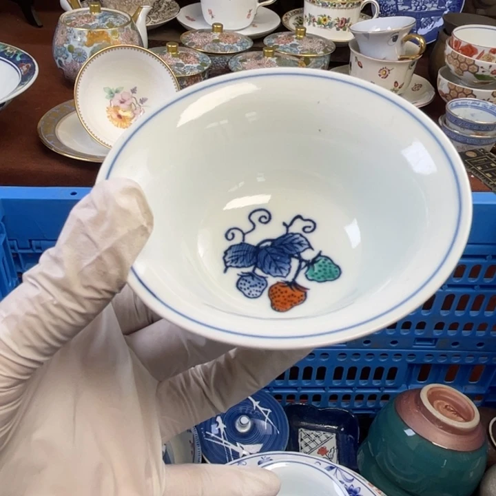 他家瓷器真美…开播了