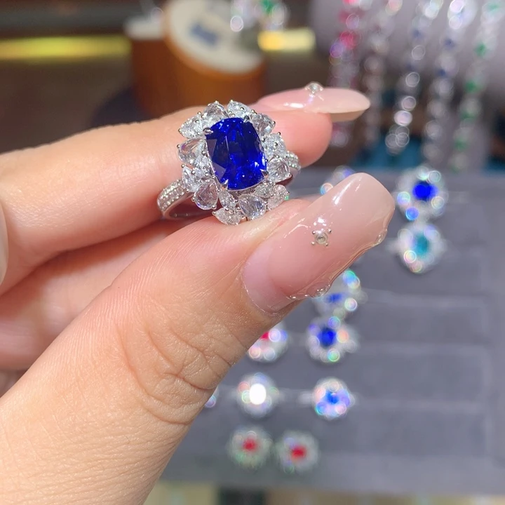 蓝宝石戒指18K金镶嵌3.12ct