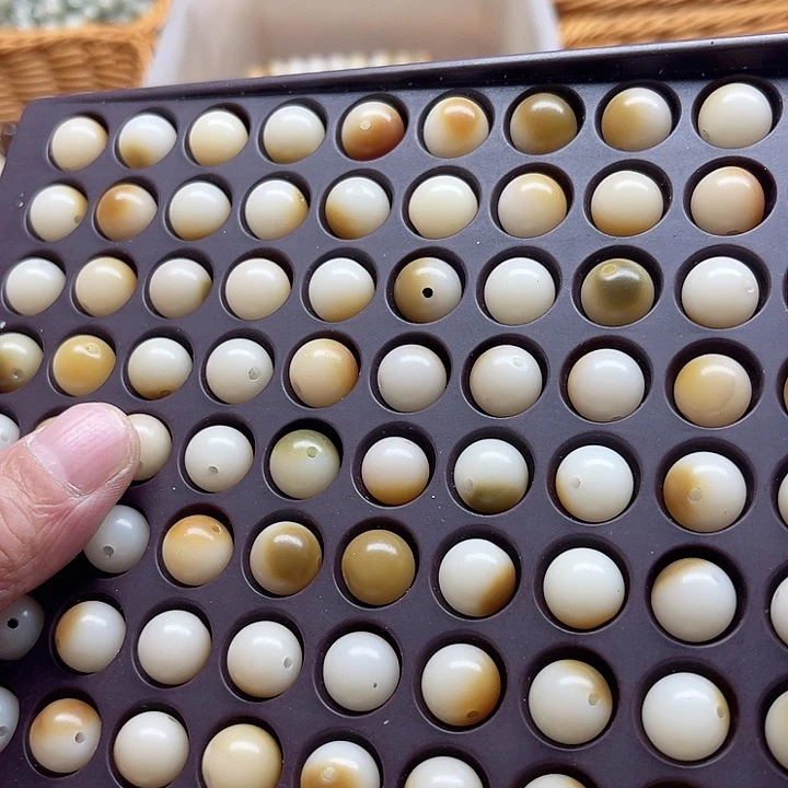 白玉菩提吊坠瑕疵11炭烤圆珠50颗卡灯牌宠60颗
