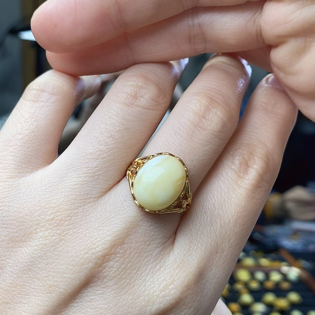 琥珀未镶嵌裸石成品