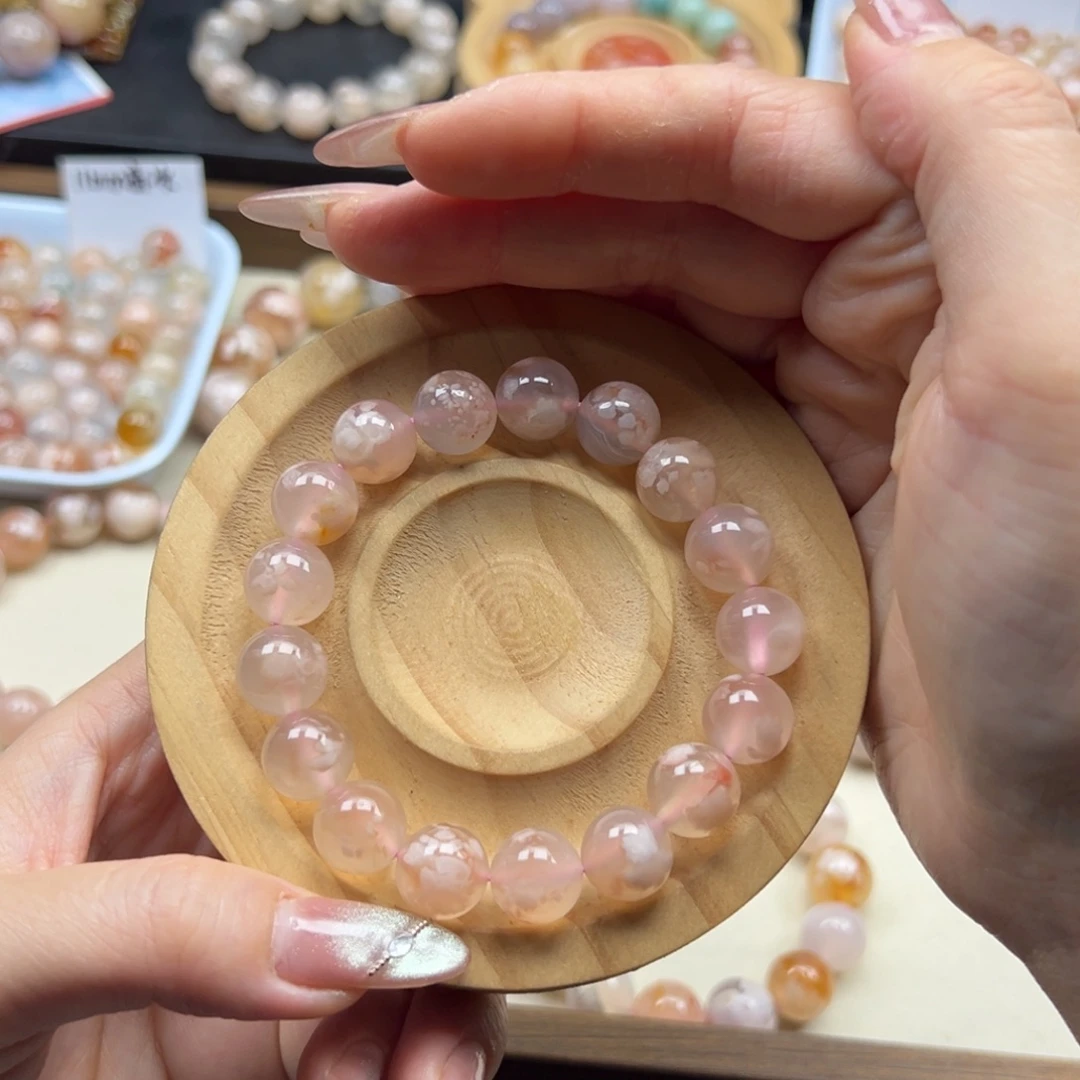 玛瑙/玉髓未镶嵌手链冰透粉小花