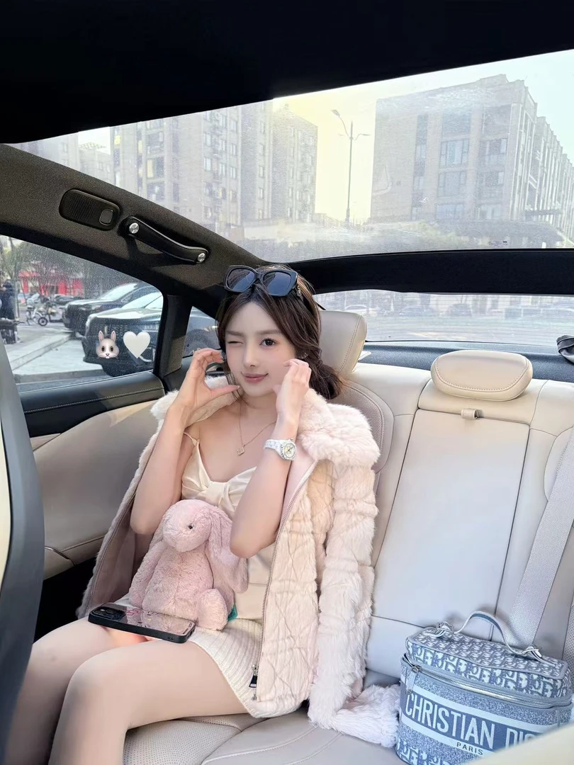 嗲嗲兔千金藤格纹兔兔翻领外套