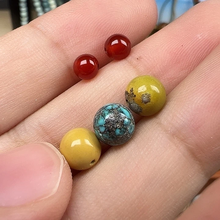 南红玛瑙未镶嵌配饰瑕疵