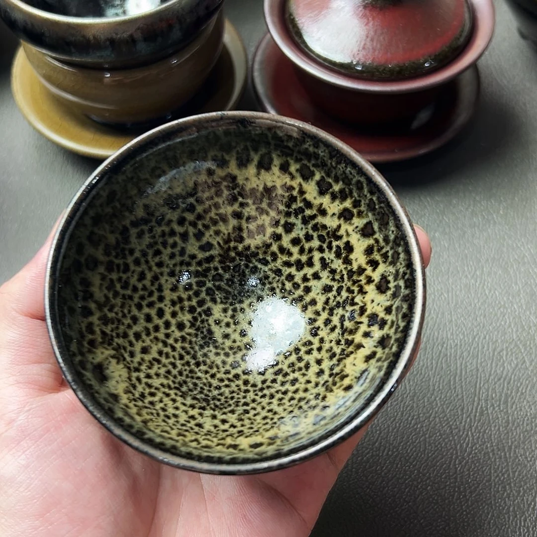 茶盏好吧那我们也睡一晚上好