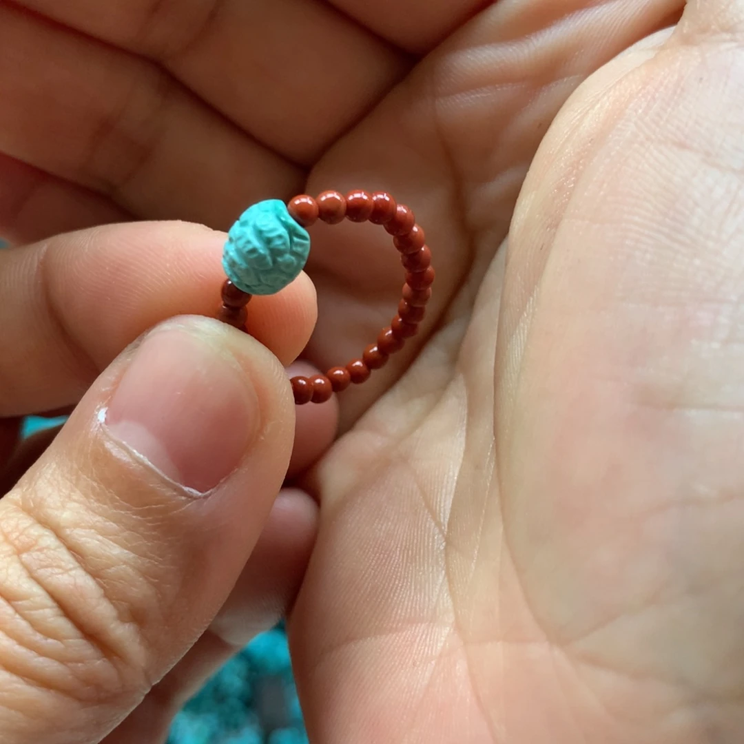 南红玛瑙配饰未镶嵌