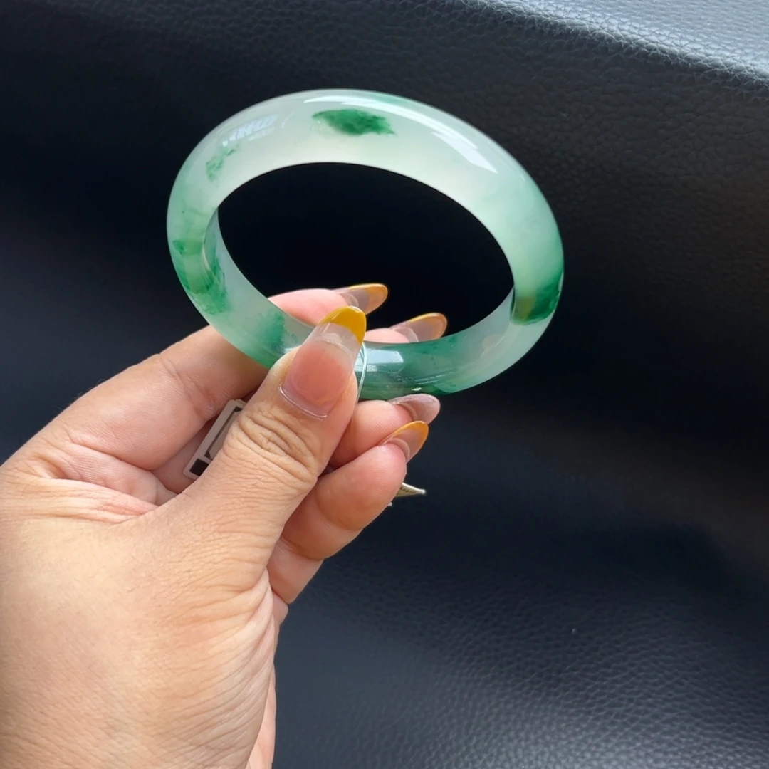 未镶嵌手镯石英质玉58