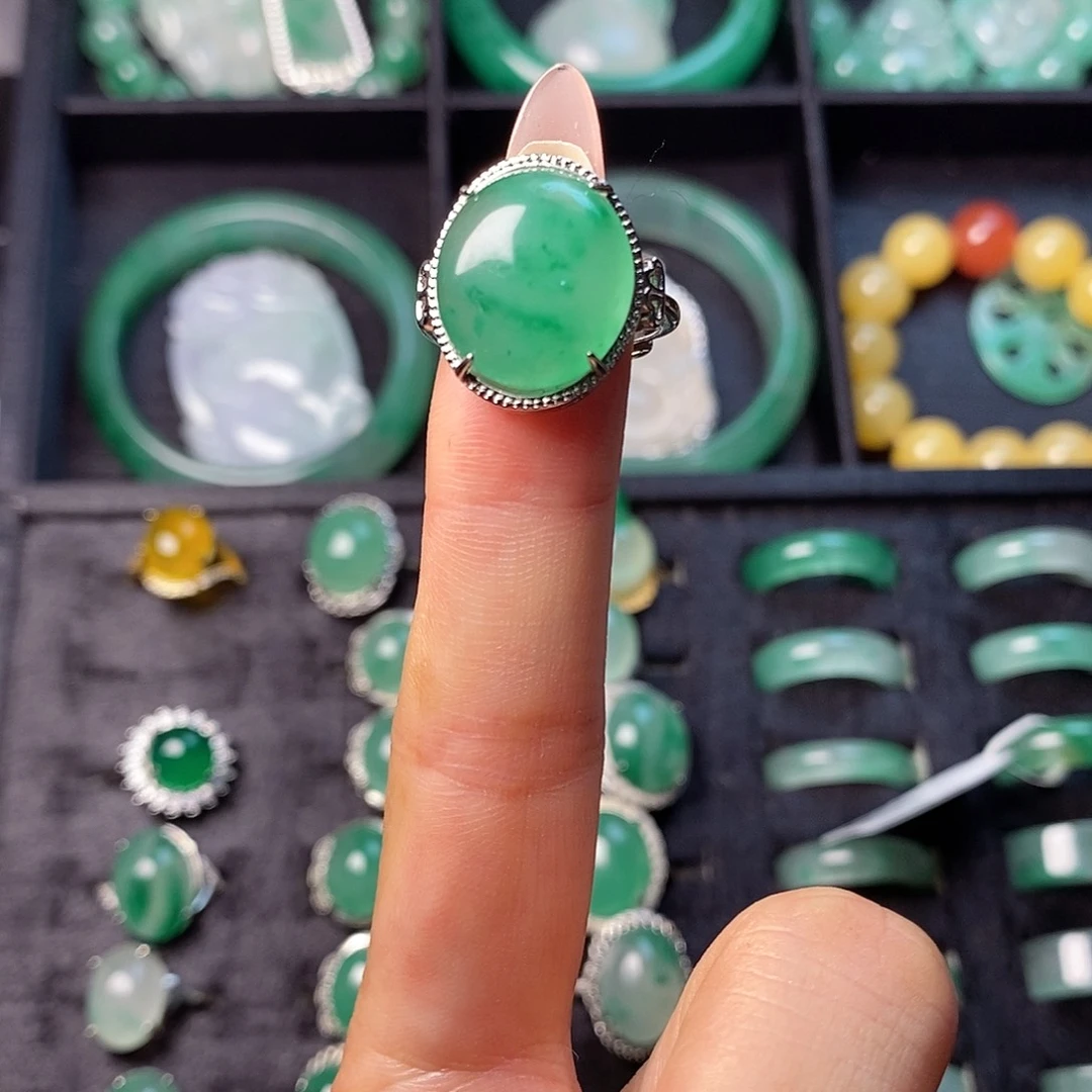 石英质玉合金戒指