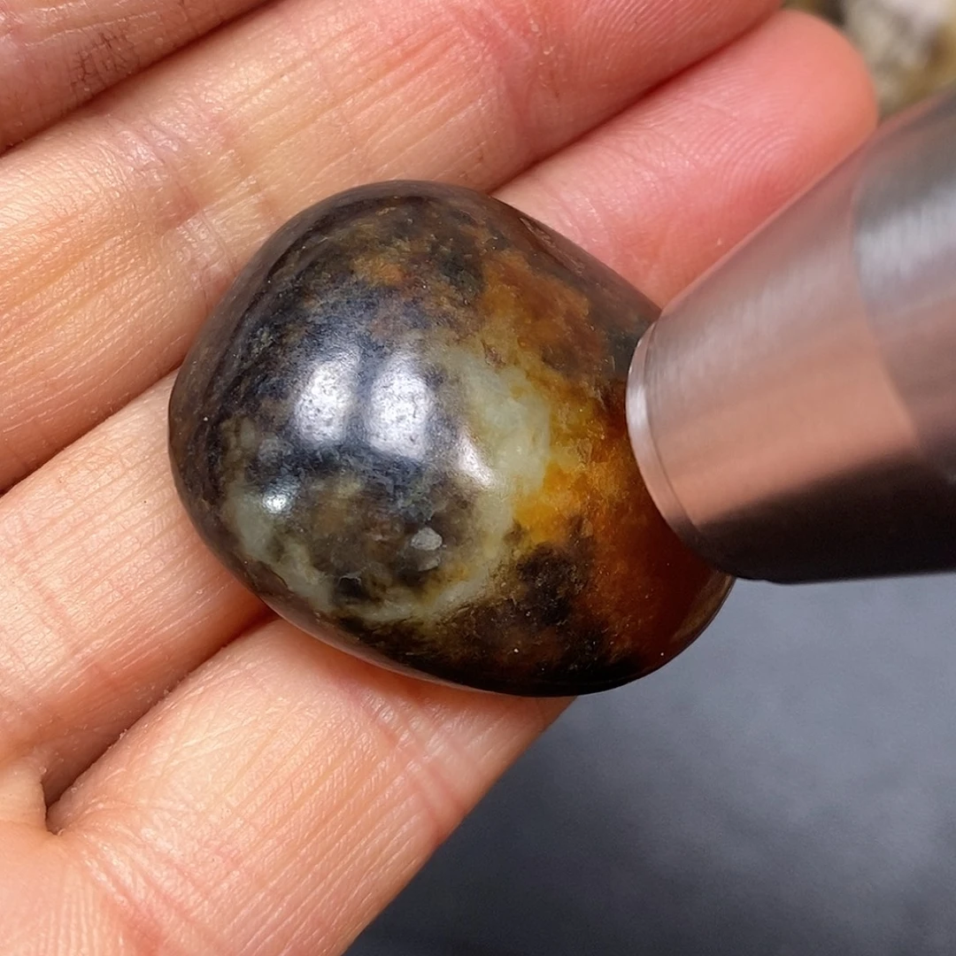 和田玉未镶嵌珠宝奇石