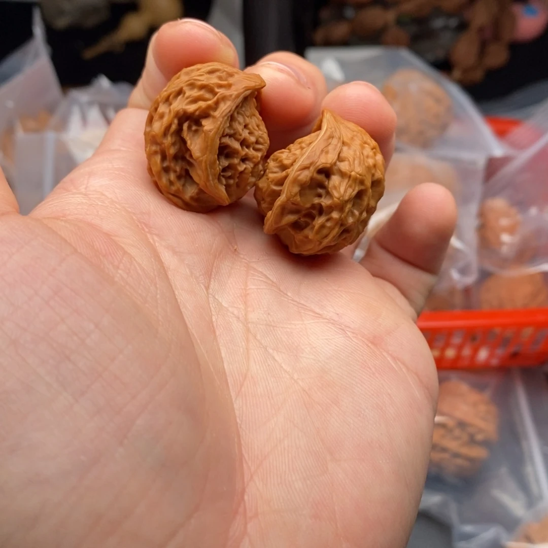 文玩核桃吊坠温**问27蛇头