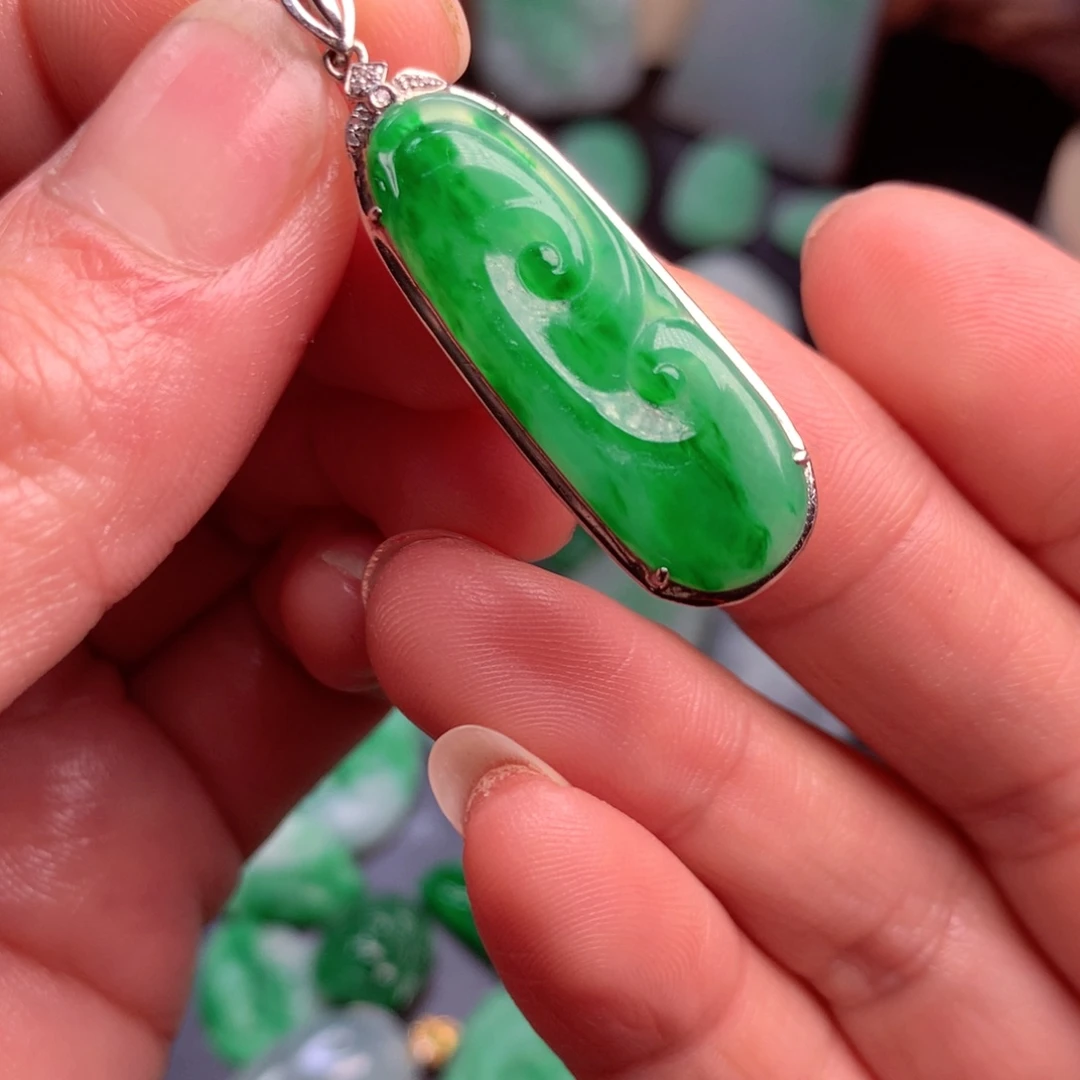 颈饰未镶嵌翡翠翡翠