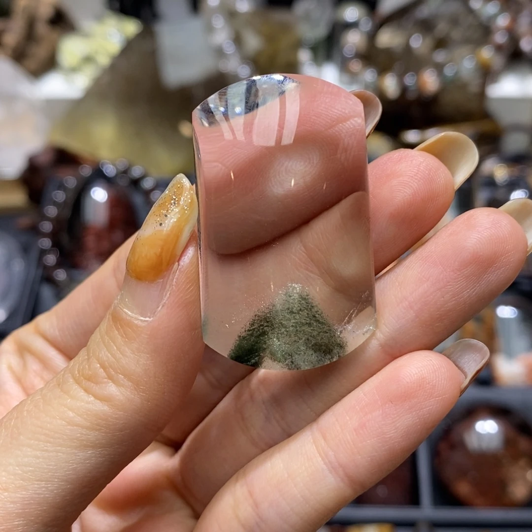水晶颈饰未镶嵌愈****贴幽灵