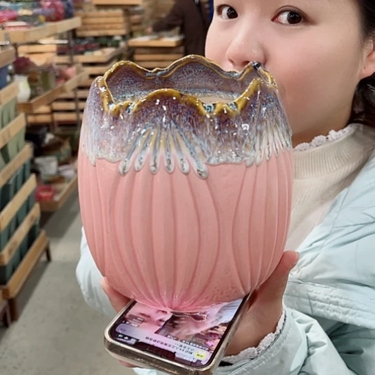 陶瓷直播间已有一年