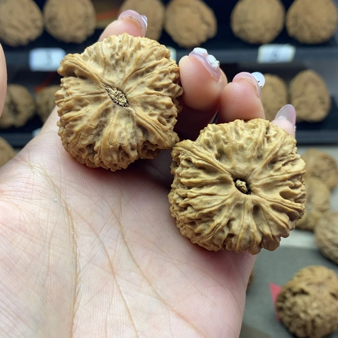文玩核桃吊坠绝*石涿鹿