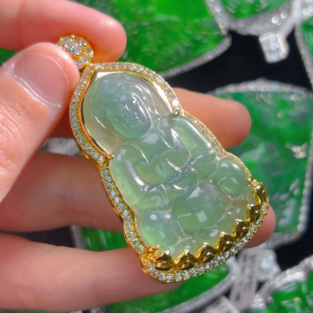 翡翠颈饰未镶嵌观音