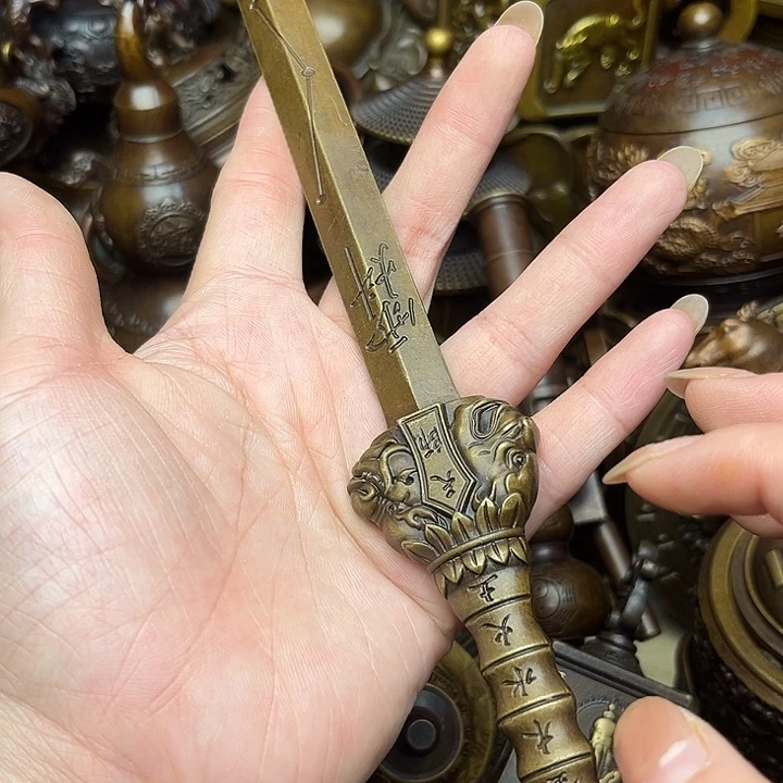 精美铜器，点击下单