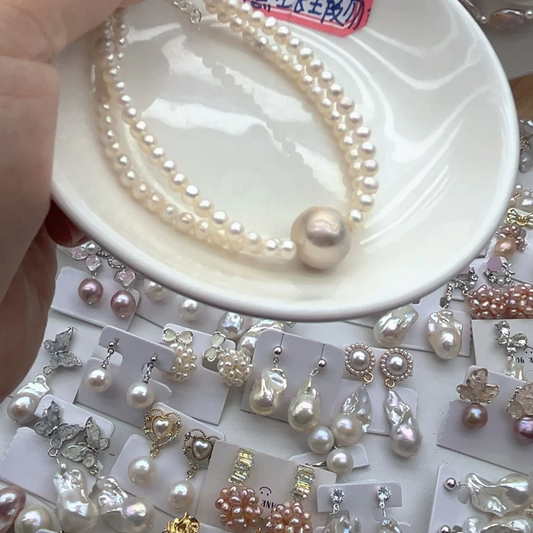 颈饰未镶嵌淡水珍珠