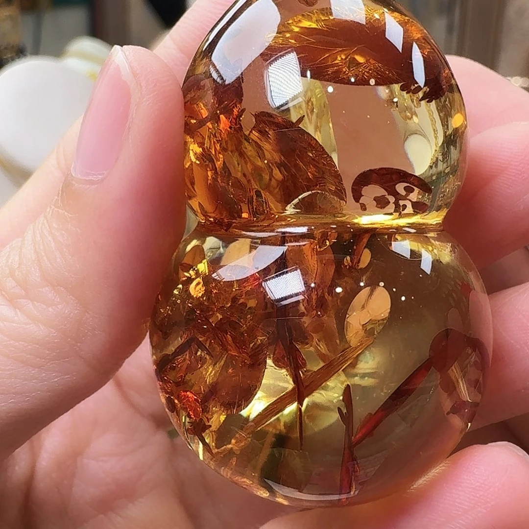 琥珀未镶嵌颈饰吊坠