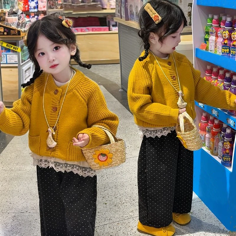 女童秋天衣服毛衣外套2025春秋冬季新款儿童宝宝洋气保暖针织开衫