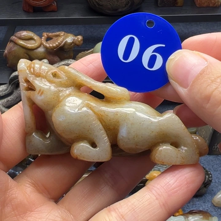 和田玉未镶嵌挂件