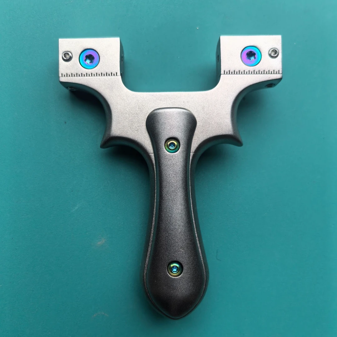 强弓弹弓，全钛合金，撑头可移动，上下可分体，不分正反平头斜头两用