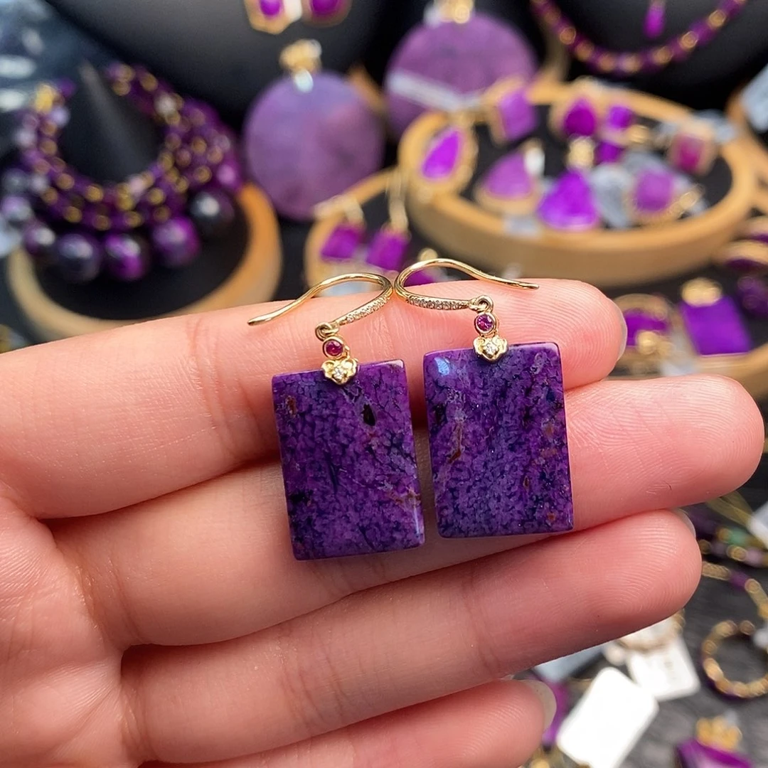 苏纪石（舒俱来）耳饰18K金镶嵌