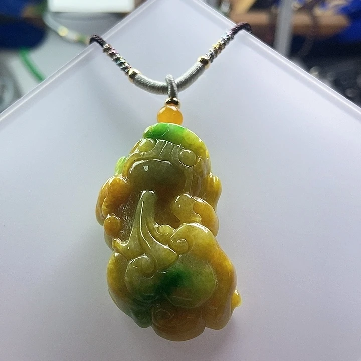 吊坠(赠链)未镶嵌翡翠