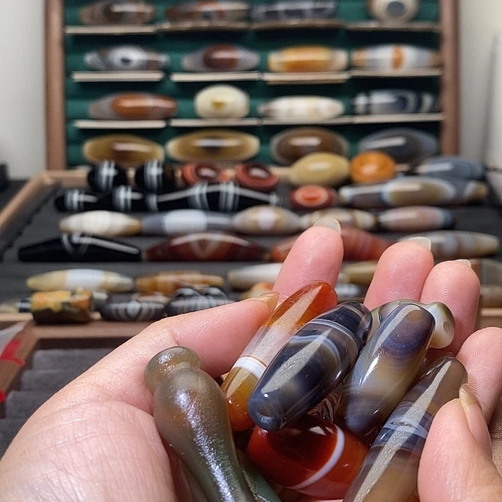 淇***左玛瑙/玉髓未镶嵌吊坠(不含链)