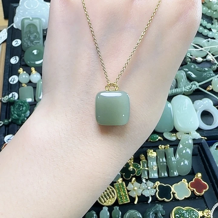 和田玉银S925镶嵌颈饰送链子送绳