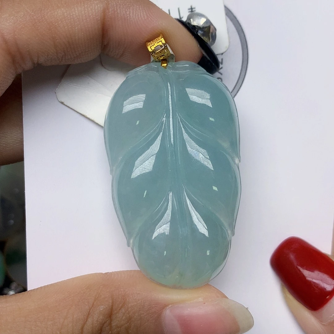 颈饰18K金镶嵌翡翠天然翡翠