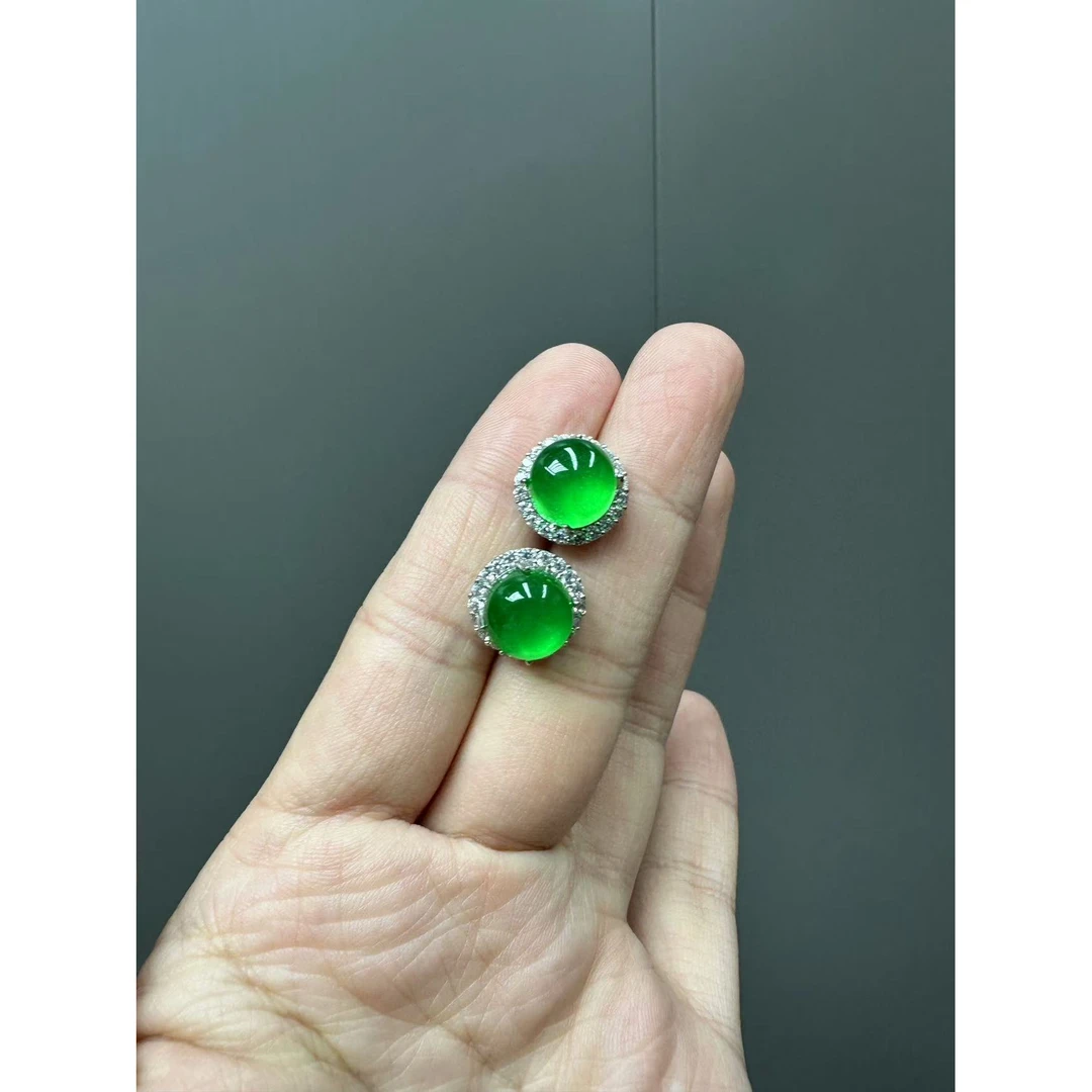 翡翠冰透s925太阳花耳针