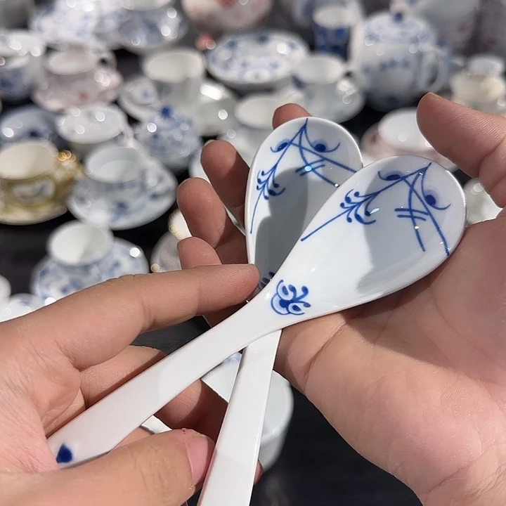 勺子勺子勺子两个